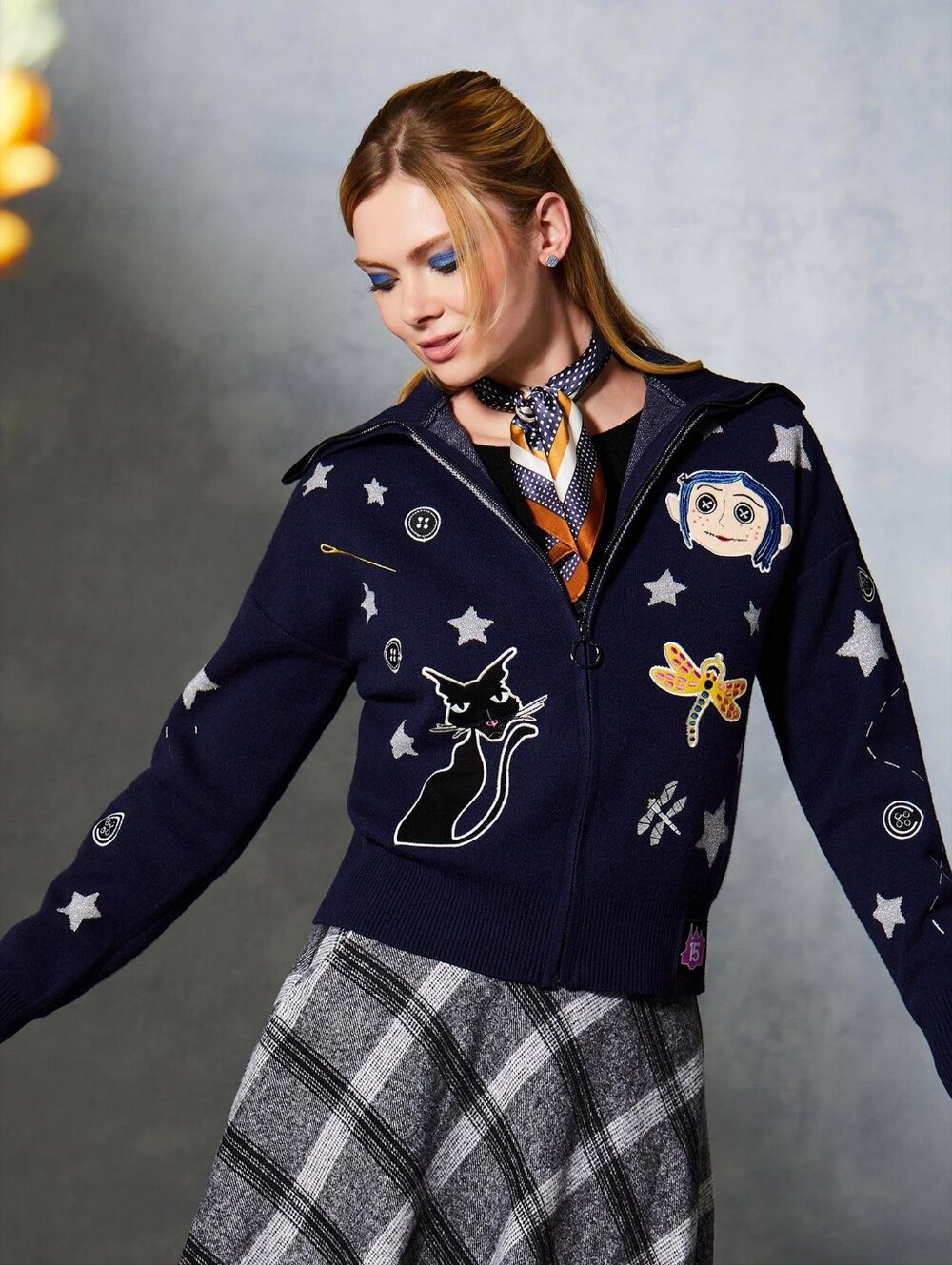 Boxlunch Coraline Icons Women's Zippered Sweater navy blue embroidered large